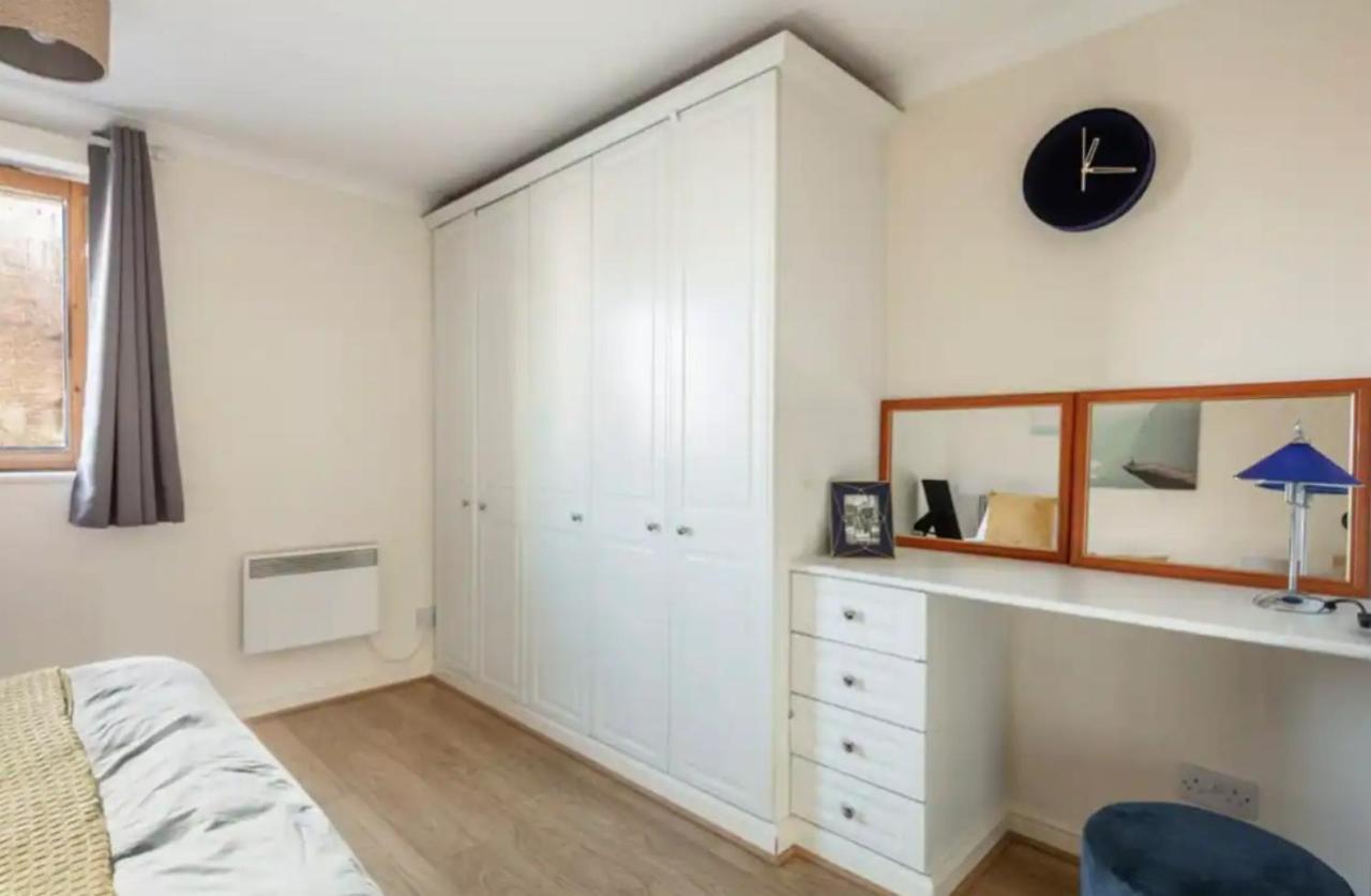 1 Bedroom Flat With Free Parking Лондон Экстерьер фото